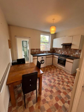 2 bedroom house in NG7